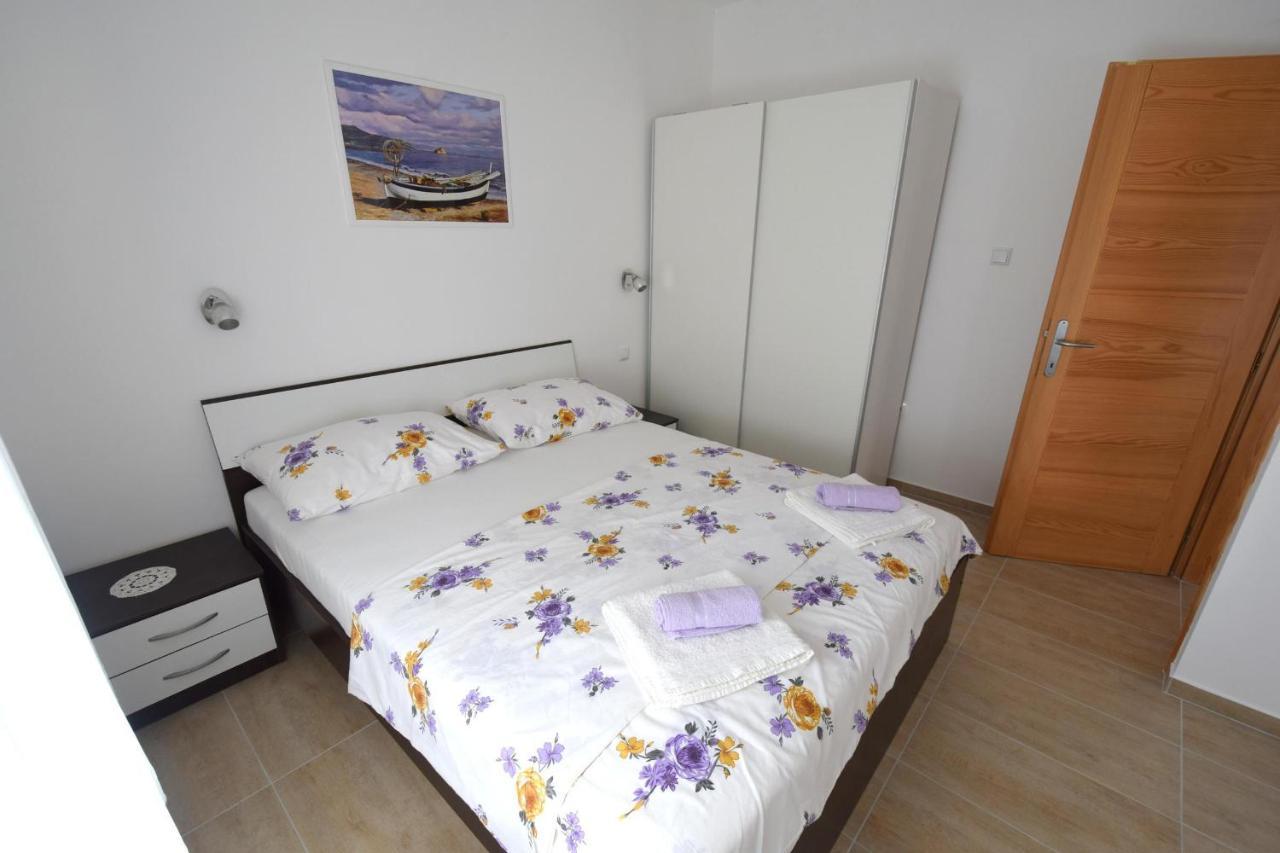 Apartments Buturajac 크르크 외부 사진