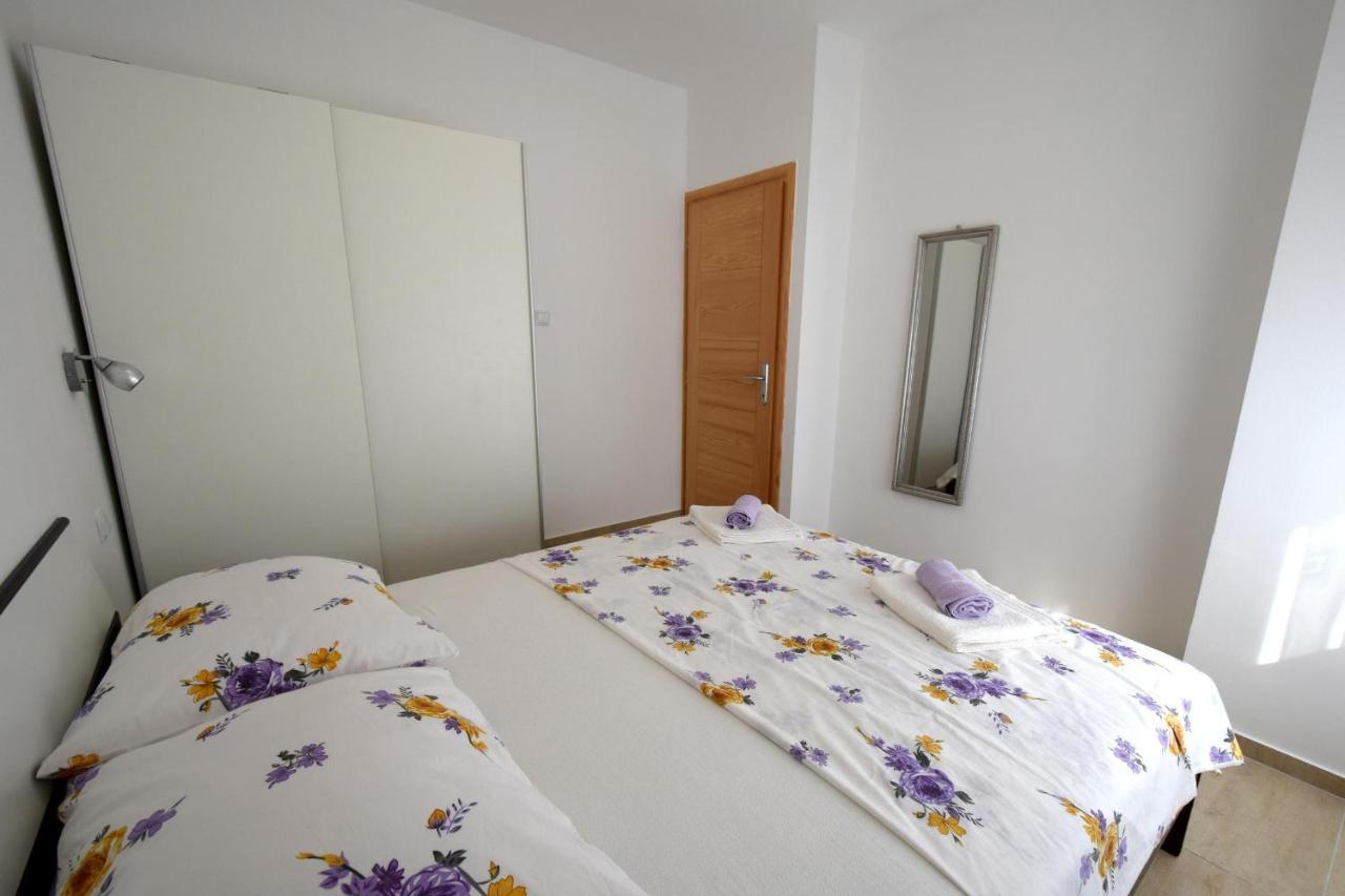 Apartments Buturajac 크르크 외부 사진