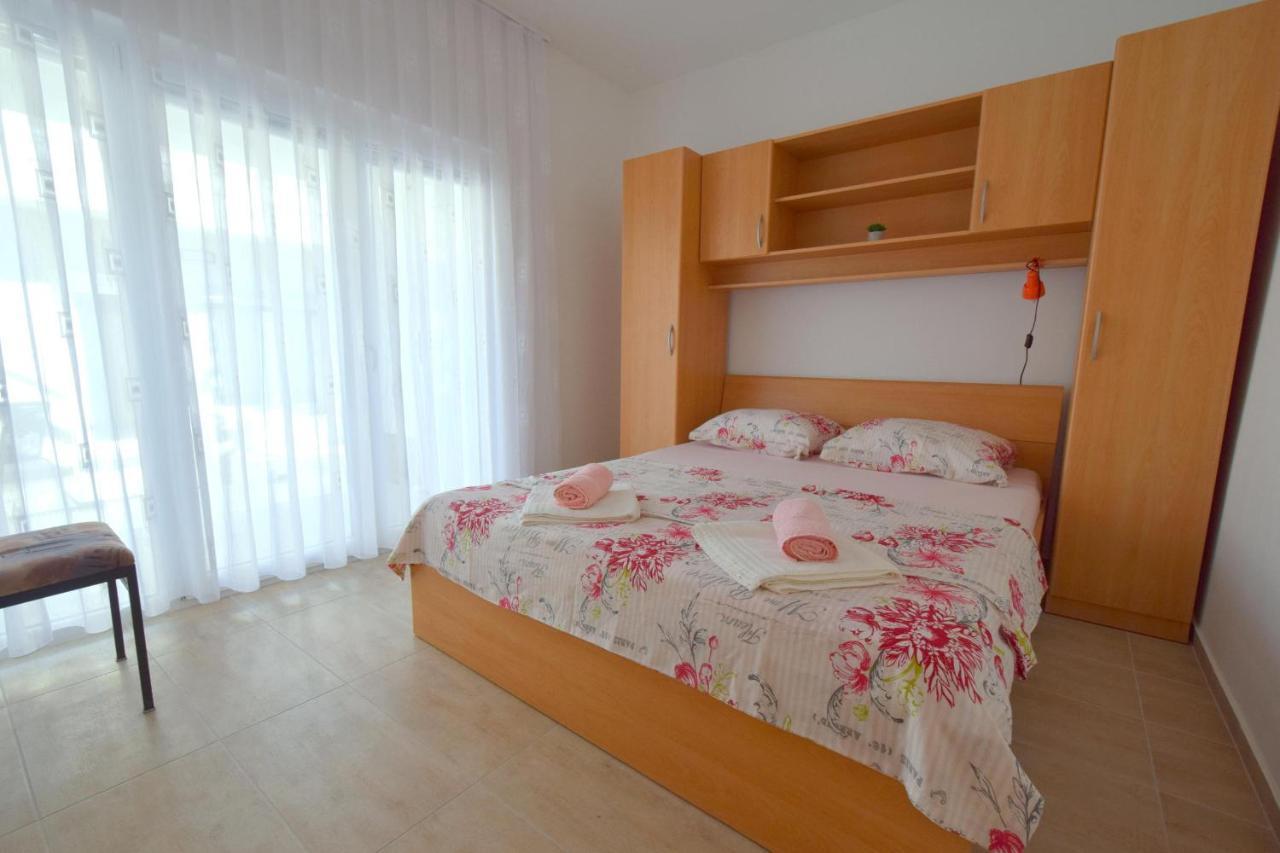 Apartments Buturajac 크르크 외부 사진