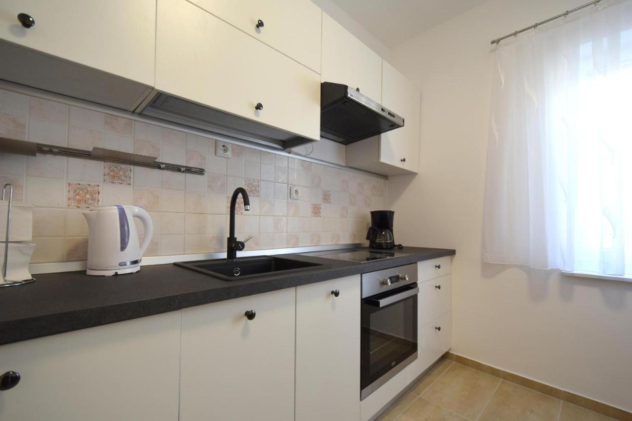 Apartments Buturajac 크르크 외부 사진